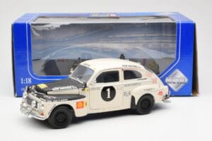Volvo PV 544 Rally Revell 1:18 8922 Druckguss — Bild 8 von 8