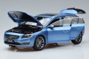 Volvo V60 D3 Power Blau FAW 1:18 9430839 Druckguss — Bild 2 von 7