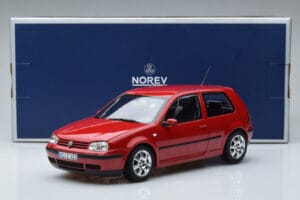 Volkswagen Golf Mk4 Rot Norev 1:18 188573 Druckguss — Bild 7 von 7
