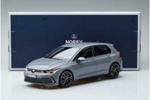 Volkswagen Golf GTI Mk8 Norev 1:18 188590 Druckguss — Bild 7 von 7