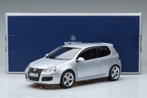 Volkswagen Golf GTI Mk5 Pirelli Edition Silber Norev 1:18 188425 Druckguss — Bild 7 von 7
