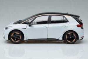 Volkswagen ID.3 Weiß FAW 1:18 ZVN000001WEI Druckguss — Bild 4 von 7