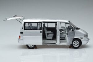 Volkswagen T4b Transporter Caravelle Minibus Schuco 1:18 450041500 Druckguss — Bild 4 von 8