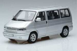 Volkswagen T4b Transporter Caravelle Minibus Schuco 1:18 450041500 Druckguss