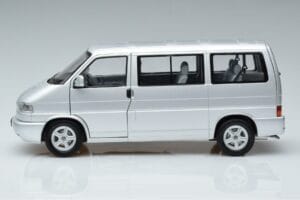 Volkswagen T4b Transporter Caravelle Minibus Schuco 1:18 450041500 Druckguss — Bild 5 von 8
