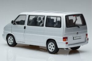 Volkswagen T4b Transporter Caravelle Minibus Schuco 1:18 450041500 Druckguss — Bild 7 von 8