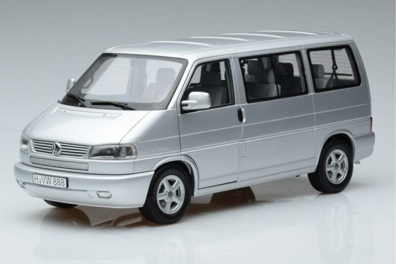 Volkswagen T4b Transporter Caravelle Minibus Schuco 1:18 450041500 Druckguss
