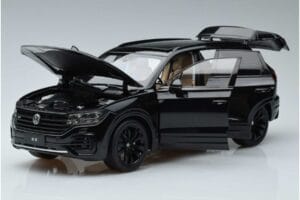 Volkswagen Touareg CR Schwarz FAW 1:18 LTC761021BLA Druckguss — Bild 2 von 7