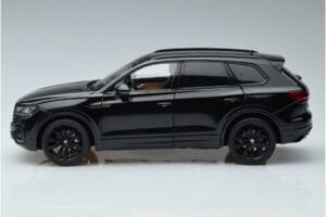 Volkswagen Touareg CR Schwarz FAW 1:18 LTC761021BLA Druckguss — Bild 4 von 7
