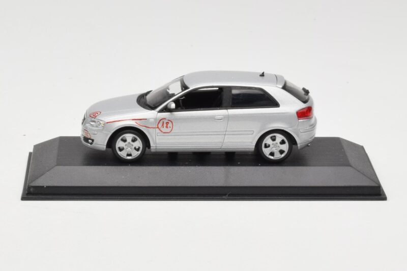 Audi A3 8P Silber Prototyp Minichamps 1:43 5010503013 Druckguss