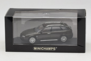 Alfa Romeo 159 Brooklands Green Minichamps 1:43 400120411 Druckguss — Bild 4 von 4