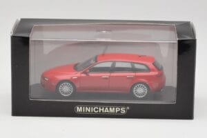 Alfa Romeo 159 Sportwagon Alfa Rot Minichamps 1:43 400120511 Druckguss — Bild 4 von 4