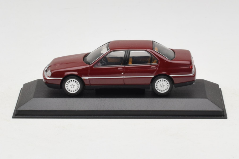 Alfa Romeo 164 3.0 Super V6 Dunkelrot Minichamps 1:43 436120700 Druckguss