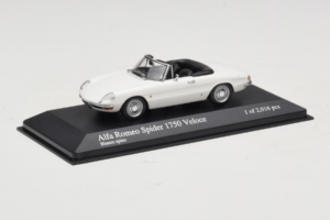Alfa Romeo 1750 Spider Veloce Weiß Minichamps 1:43 400120530 Druckguss — Bild 2 von 4