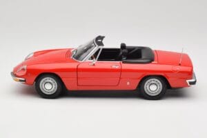 Alfa Romeo 2000 Spider Rot Minichamps 1:18 180120930 Druckguss — Bild 4 von 8