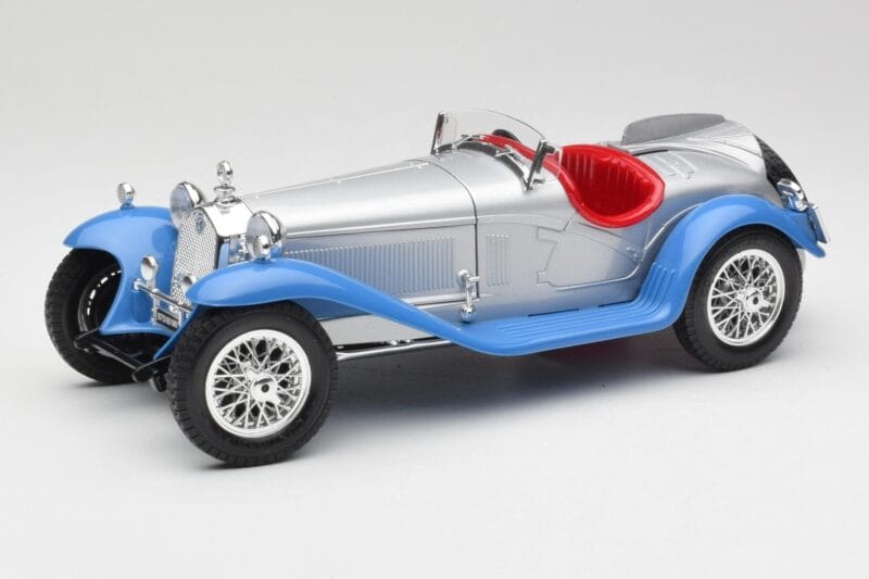 Alfa Romeo 2300 Spider Silberblau Bburago 1:18 3008 Druckguss