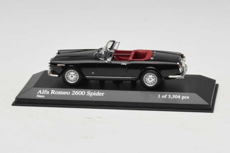 Alfa Romeo 2600 Spider Schwarz Minichamps 1:43 400120630 Druckguss