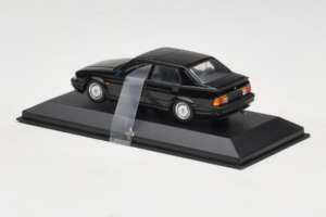 Alfa Romeo 75 3.0 V6 Schwarz Minichamps 1:43 403120463 Druckguss — Bild 3 von 4