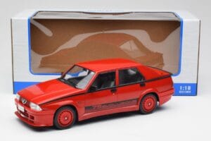 Alfa Romeo 75 Turbo Evoluzione Rot MCG 1:18 MCG18428 Druckguss — Bild 6 von 6