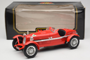 Alfa Romeo 8C 2300 Monza Rot Bburago 1:18 3014 Druckguss — Bild 6 von 6