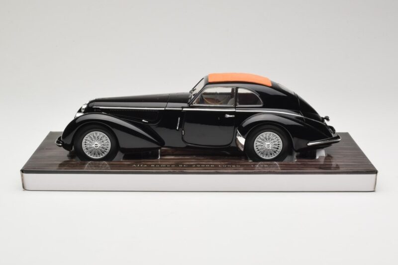 Alfa Romeo 8C 2900B Lungo Schwarz Minichamps 1:18 100120421 Druckguss
