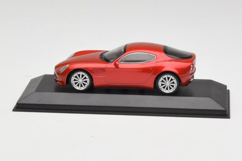 Alfa Romeo 8C Competizione Alfa Rot Minichamps 1:43 403120523 Druckguss