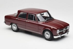 Alfa Romeo Giulia 1300 Dunkelrot Minichamps 1:18 180120906 Druckguss — Bild 6 von 8
