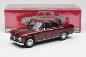 Alfa Romeo Giulia 1300 Dunkelrot Minichamps 1:18 180120906 Druckguss — Bild 8 von 8