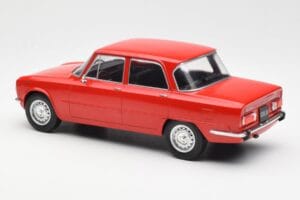 Alfa Romeo Giulia Nuova Super Rot MCG 1:18 MCG18145 Druckguss — Bild 5 von 6