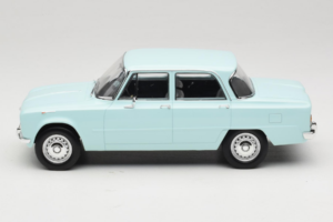 Alfa Romeo Giulia TI 105 Sky Blue Norev 1:18 187974 Druckguss — Bild 4 von 7