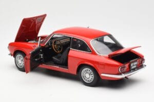 Alfa Romeo GT 1300 Junior LHD Rot AUTOart 1:18 70131 Druckguss — Bild 5 von 8
