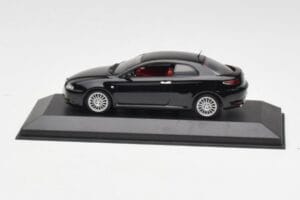 Alfa Romeo GT Schwarz Minichamps 1:43 400120320 Druckguss