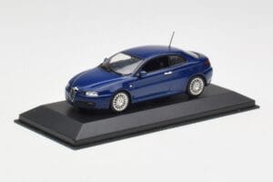 Alfa Romeo GT Dark Blue Metallic Minichamps 1:43 400120326 Druckguss — Bild 2 von 4