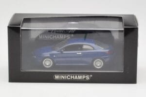 Alfa Romeo GT Dark Blue Metallic Minichamps 1:43 400120326 Druckguss — Bild 4 von 4