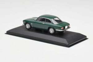 Alfa Romeo Giulia GTA 1300 Junior Grün Minichamps 1:43 ALFA010 Druckguss — Bild 3 von 4