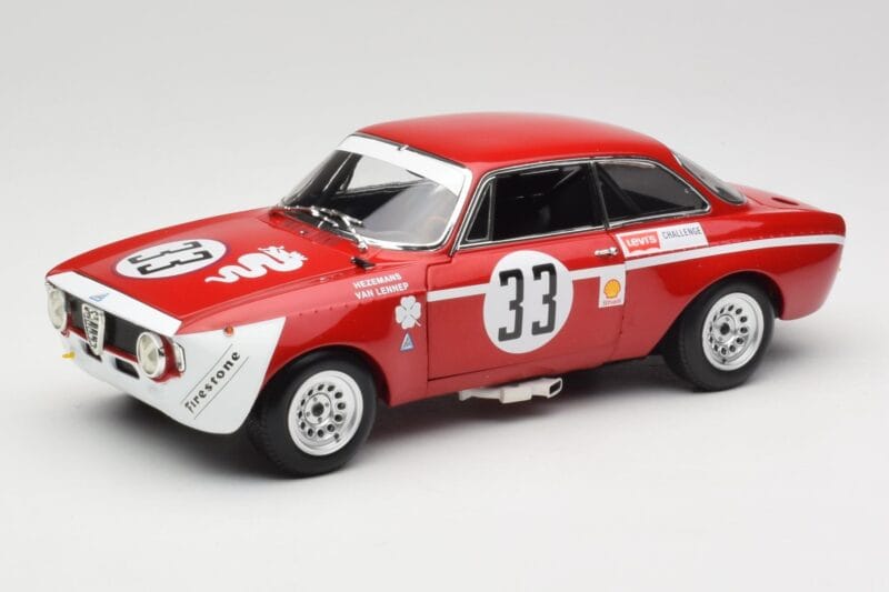 Alfa Romeo GTA 1300 Junior #33 T. Hezemans / G. van Lennep Hezemans Jarama 1972 Minichamps 1:18 100721233 Druckguss