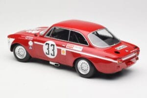 Alfa Romeo GTA 1300 Junior #33 T. Hezemans / G. van Lennep Division 1 Winners 4 Hours of Jarama 1972 Minichamps 1:18 15572123 — Bild 5 von 6