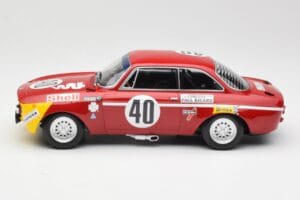Alfa Romeo GTA 1300 #83 Autodelta C. Facetti / S. Truci 24 Hours of Spa 1972 Minichamps 1:18 155722283 Druckguss — Bild 3 von 6