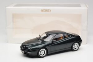 Alfa Romeo GTV 916 Coventry Green Metallic Norev 1:18 187842 Druckguss — Bild 6 von 6
