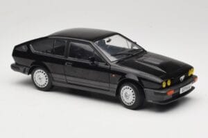 Alfa Romeo GTV6 Schwarz Solido 1:18 S1802302 Druckguss — Bild 6 von 8