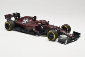 Alfa Romeo Racing C38 #7 K. Raikkonen Valentine's Day Livery Shakedown Fiorano 14th February 2019 Minichamps 1:18 110199907 D — Bild 4 von 6