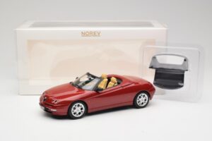 Alfa Romeo Spider 916 Proteo Red Metallic Norev 1:18 187854 Druckguss — Bild 6 von 6