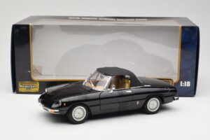 Alfa Romeo Spider 916 Veloce Schwarz Ricko 1:18 32107 Druckguss — Bild 8 von 8