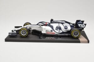 AlphaTauri Honda AT01 #26 D. Kvyat Italian GP 2020 Minichamps 1:18 117200826 Druckguss