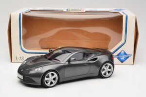 Artega GT Grey Metallic Revell 1:18 09024 Druckguss — Bild 8 von 8