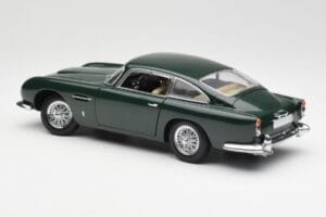 Aston Martin DB5 RHD Grün AUTOart 1:18 70024 Druckguss — Bild 7 von 8