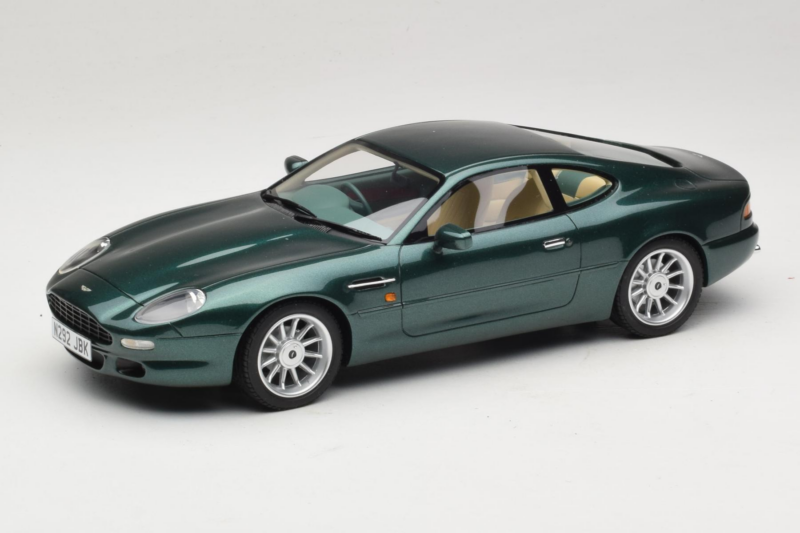 Aston Martin DB7 Buckinghamshire Green Cult Models 1:18 CML187-1 Resin