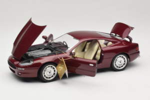 Aston Martin DB7 Rot Guiloy 1:18 67550 Druckguss — Bild 2 von 8