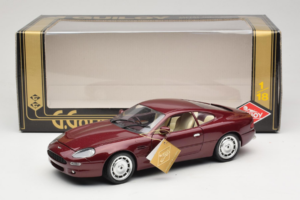 Aston Martin DB7 Rot Guiloy 1:18 67550 Druckguss — Bild 8 von 8
