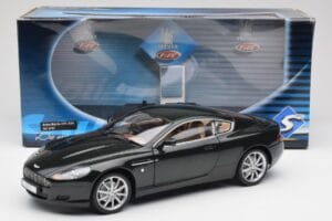 Aston Martin DB9 Schwarz Solido 1:18 15025600 Druckguss — Bild 8 von 8
